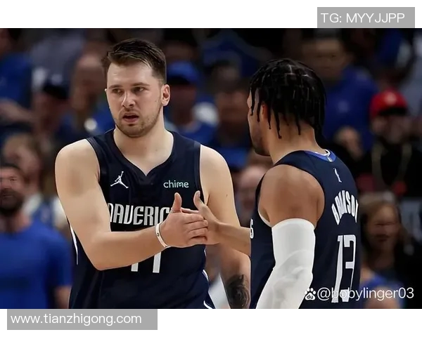 东契奇狂砍73分刷新现役得分纪录独行侠成功终结太阳队11连胜势头