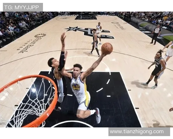 文班亚马场均20分10篮板3盖帽表现抢眼新秀奖项呼之欲出 文班亚马场均20分10篮板3盖帽表现抢眼新秀奖项呼之欲出