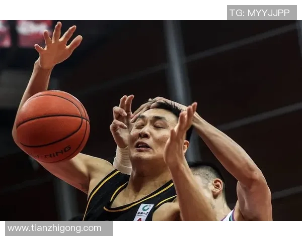 时代广州与山东西王的精彩对决引发篮球迷热议与期待 时代广州与山东西王的精彩对决引发篮球迷热议与期待