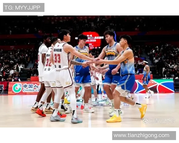 CBA新疆对阵广东精彩比赛录像回放分析与精彩瞬间回顾 CBA新疆对阵广东精彩比赛录像回放分析与精彩瞬间回顾