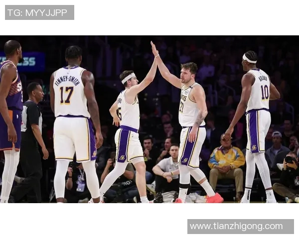 湖人对决热火精彩赛事直播回放尽在新浪视频平台等你来观看