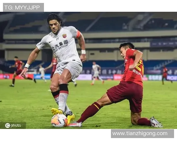 莱万领衔球队新征程展现超凡实力助力争冠之路