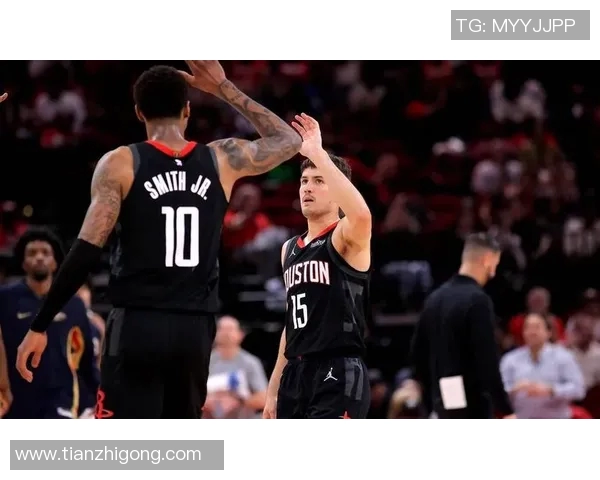 鹈鹕与火箭激战正酣NBA精彩对决引发球迷热烈讨论 鹈鹕与火箭激战正酣NBA精彩对决引发球迷热烈讨论