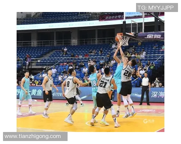 CBA夏季联赛精彩对决青岛队挑战辽宁队全力争胜 CBA夏季联赛精彩对决青岛队挑战辽宁队全力争胜