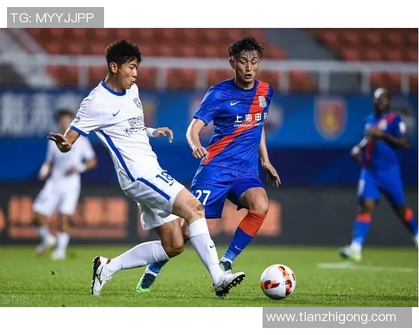 华夏幸福与上海申花激战正酣谁能在中超赛场上笑到最后